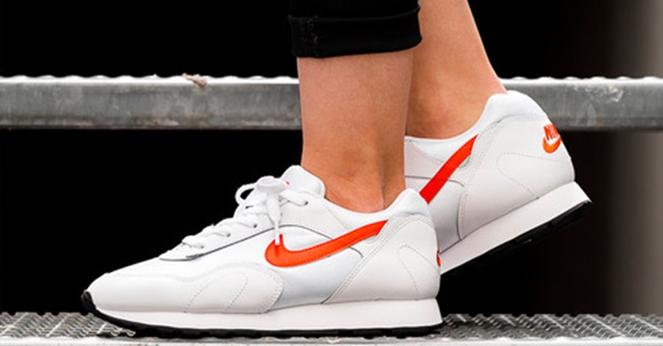 De Nike Outburst nu met een oranje Swoosh