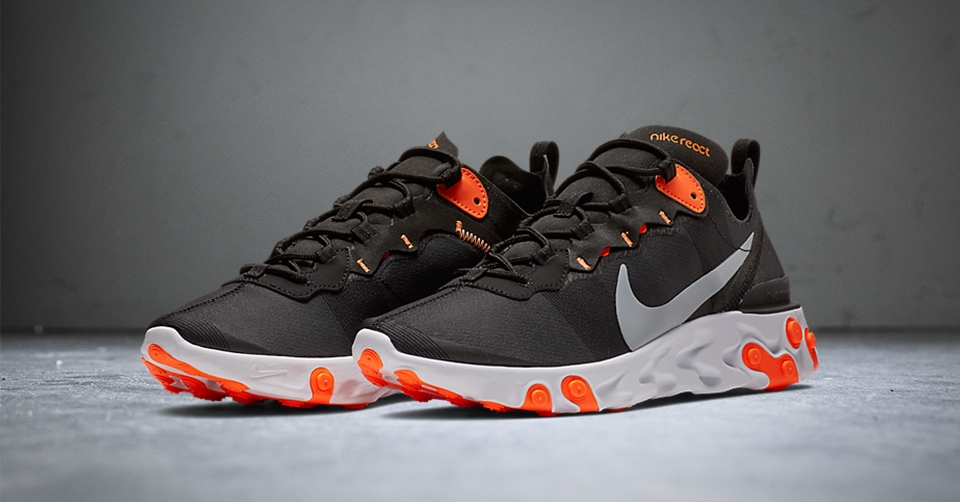 Check de nieuwe Nike React Element 55 &#8216;Black/Orange&#8217;