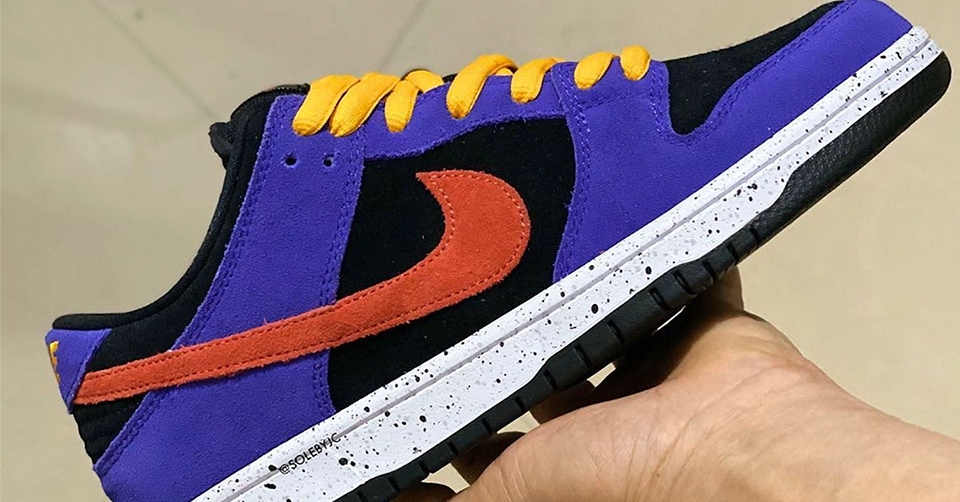 De Nike SB Dunk Low komt in een nieuwe colorway