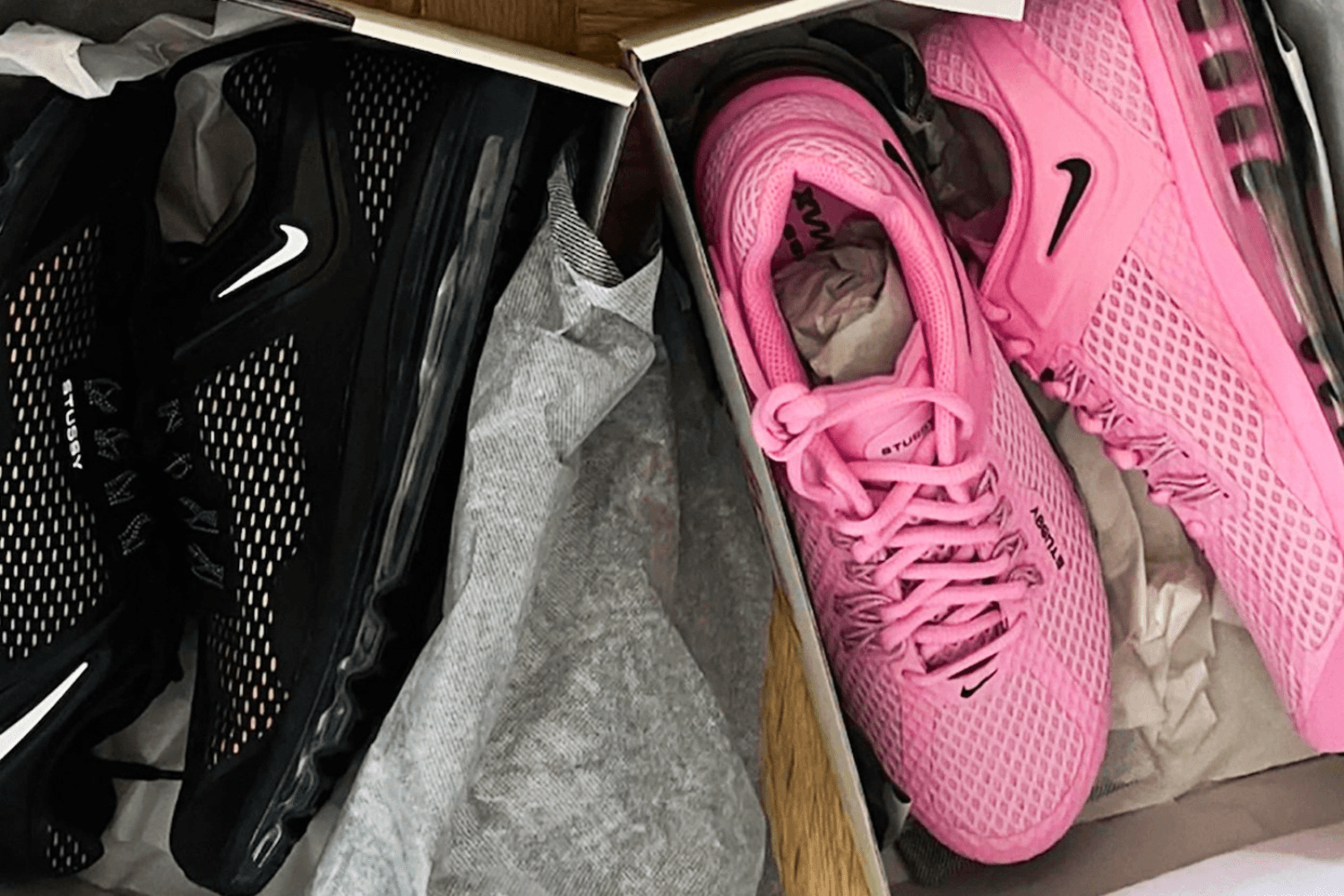 In-hand beelden van de Stüssy x Nike Air Max 2015 &#8216;Black&#8217; en &#8216;Pink&#8217;