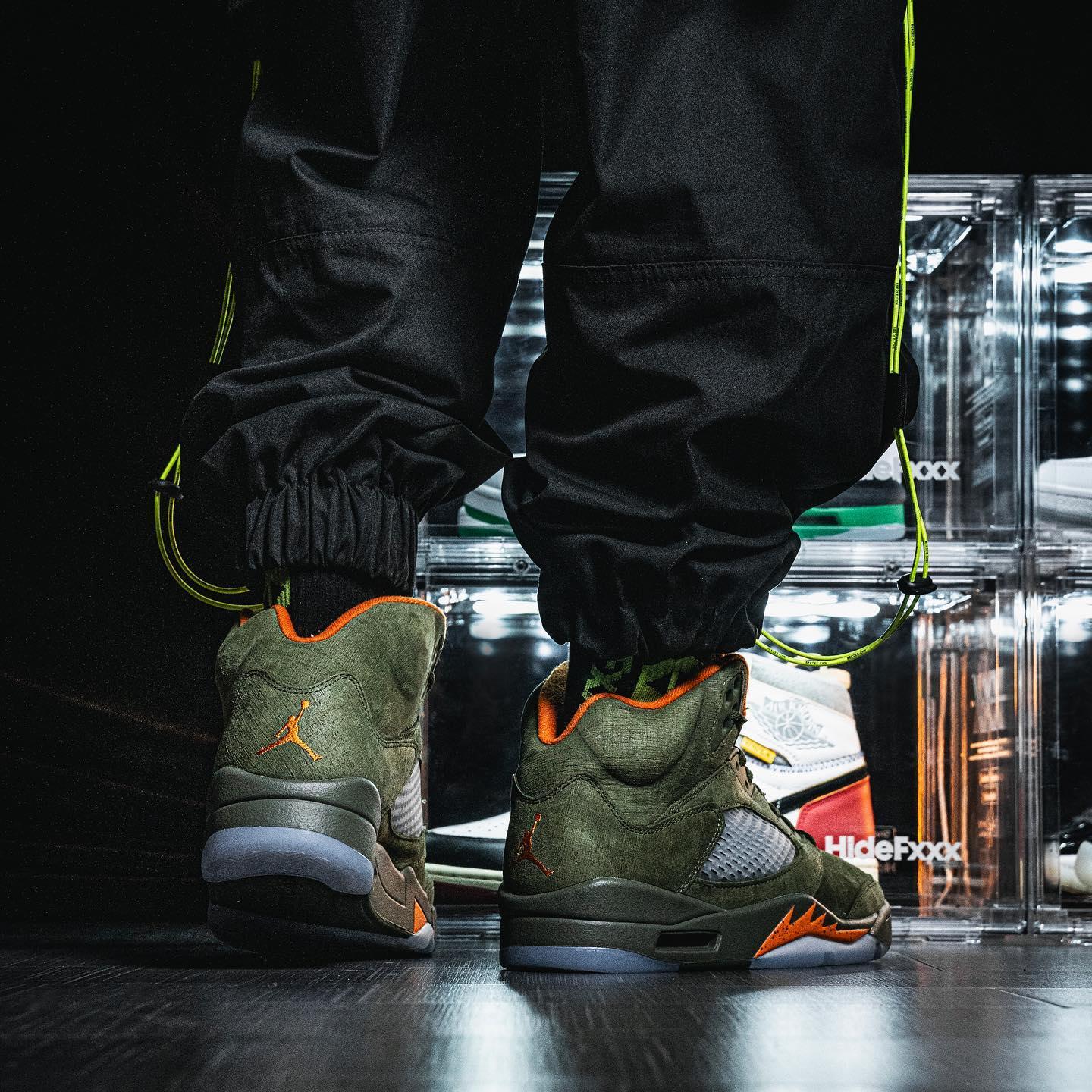 Nike Air Jordan 5 'Olive' achterkant