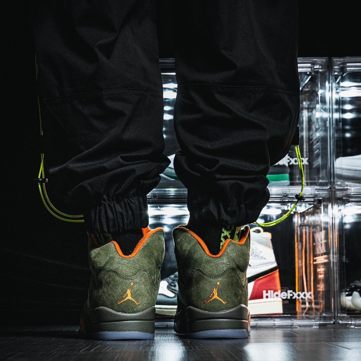 Nike Air Jordan 5 'Olive' hiel