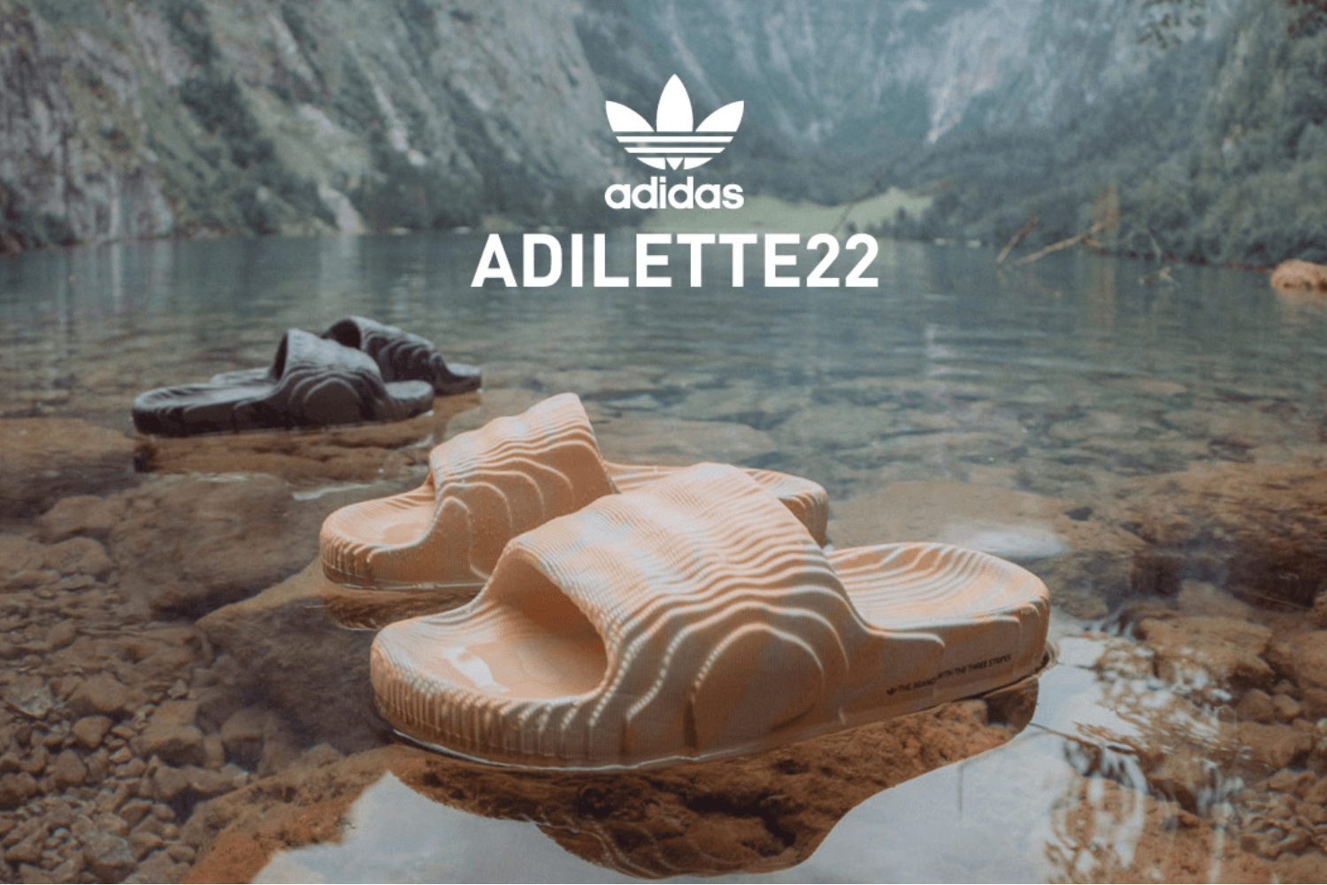 Deze adidas Adilette 22 zijn exclusief verkrijgbaar bij Snipes