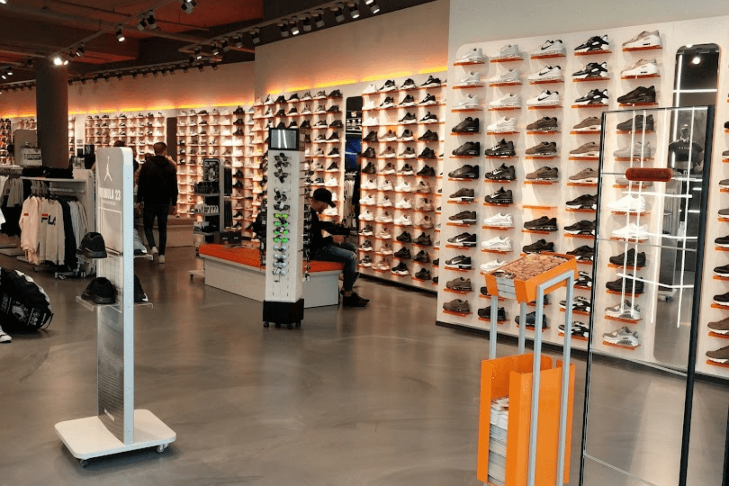 Sneaker City Shopping Guide: de 5 beste sneakerwinkels in Den Haag