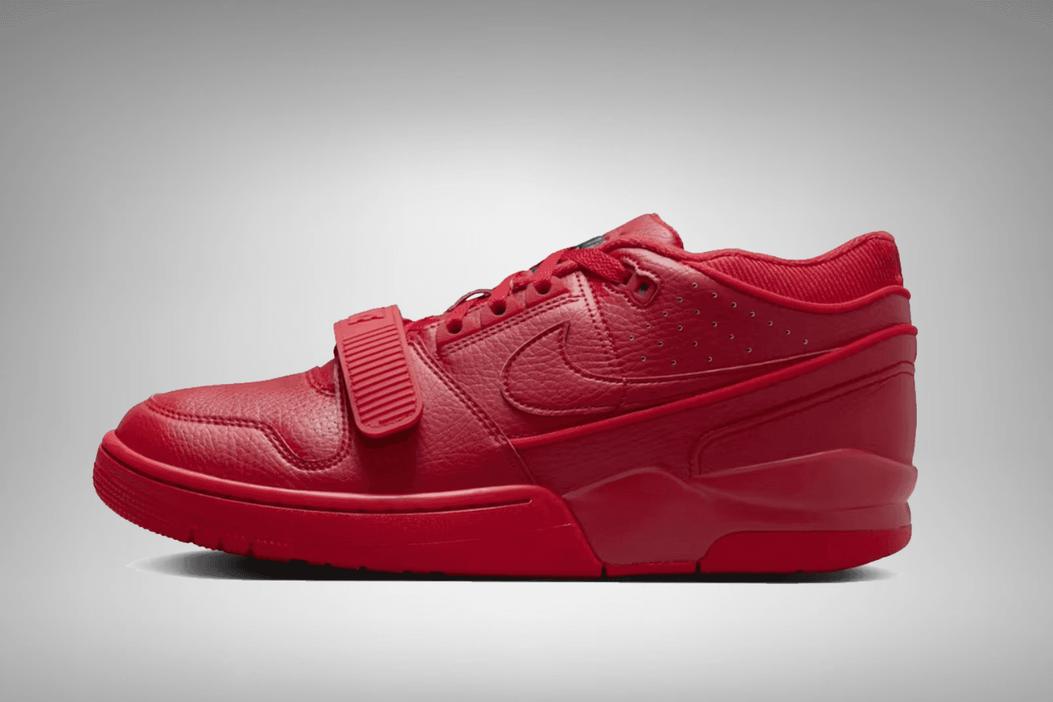 Billie Eilish en Nike onthullen de Air Alpha Force 88 'Triple Red' colorway