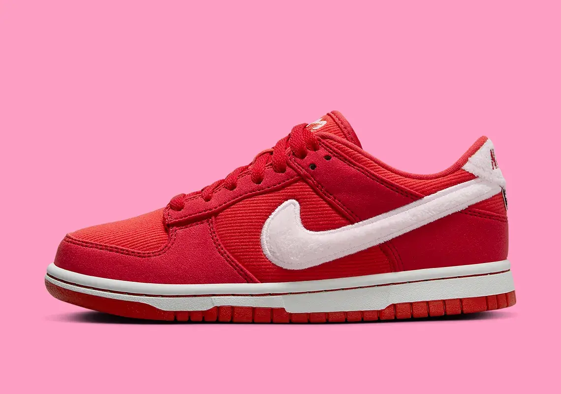 Nike Dunk Low GS 'Valentine's Day'
