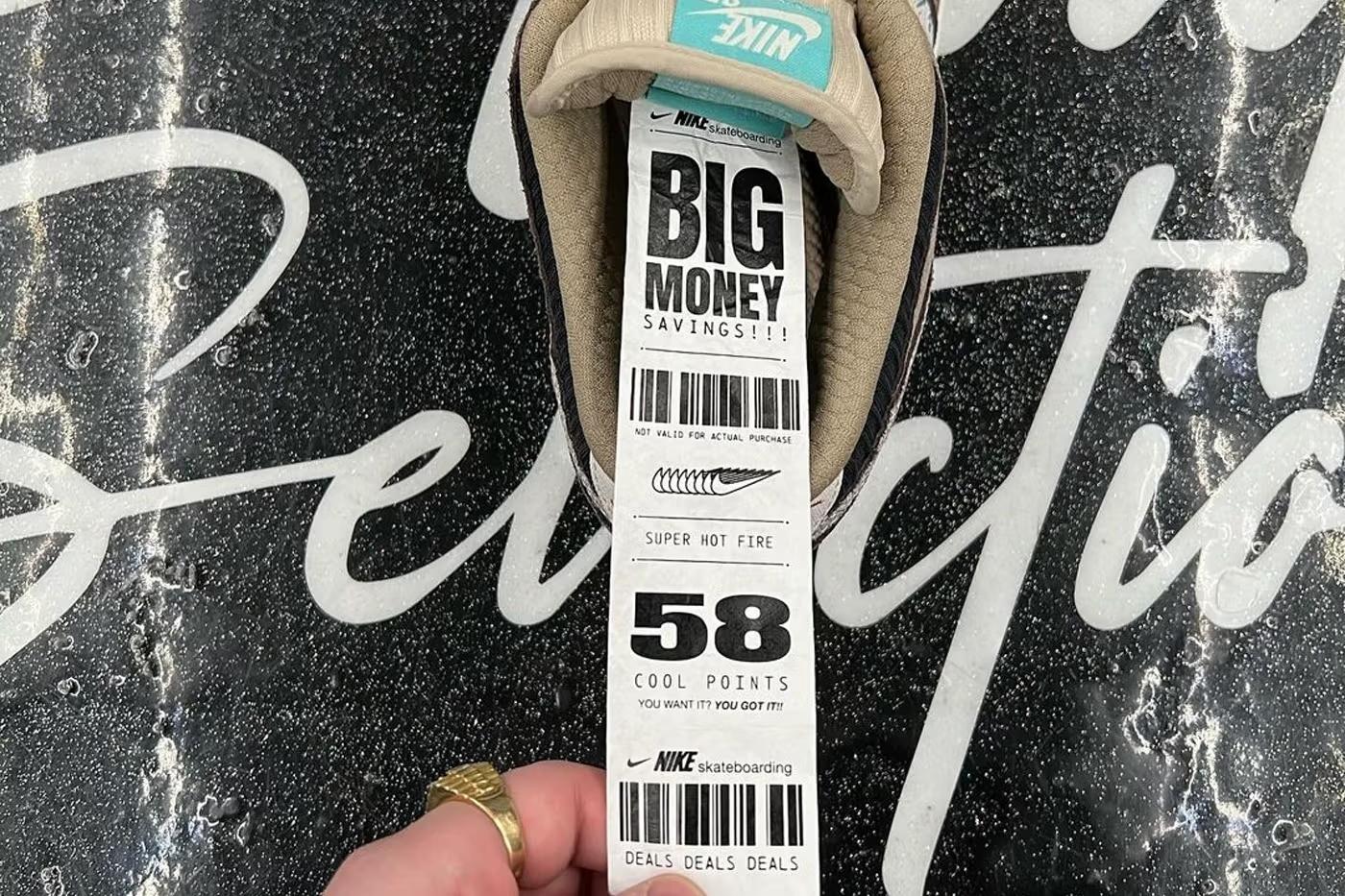 Nike SB Dunk Low 'Big Money Savings'