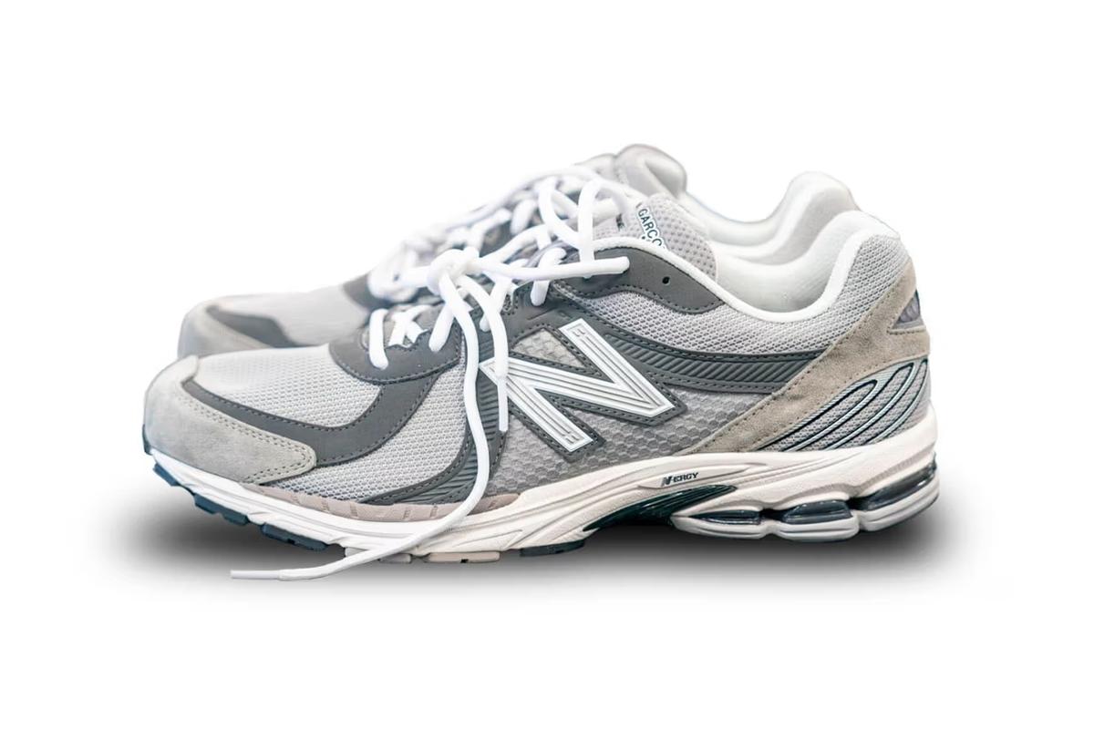 Comme des Garcons HOMME x New Balance 860v2