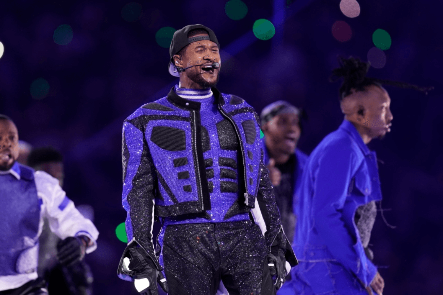 Usher's Jordan 4's, een Beyoncé album en meer highlights van de Super Bowl LVIII