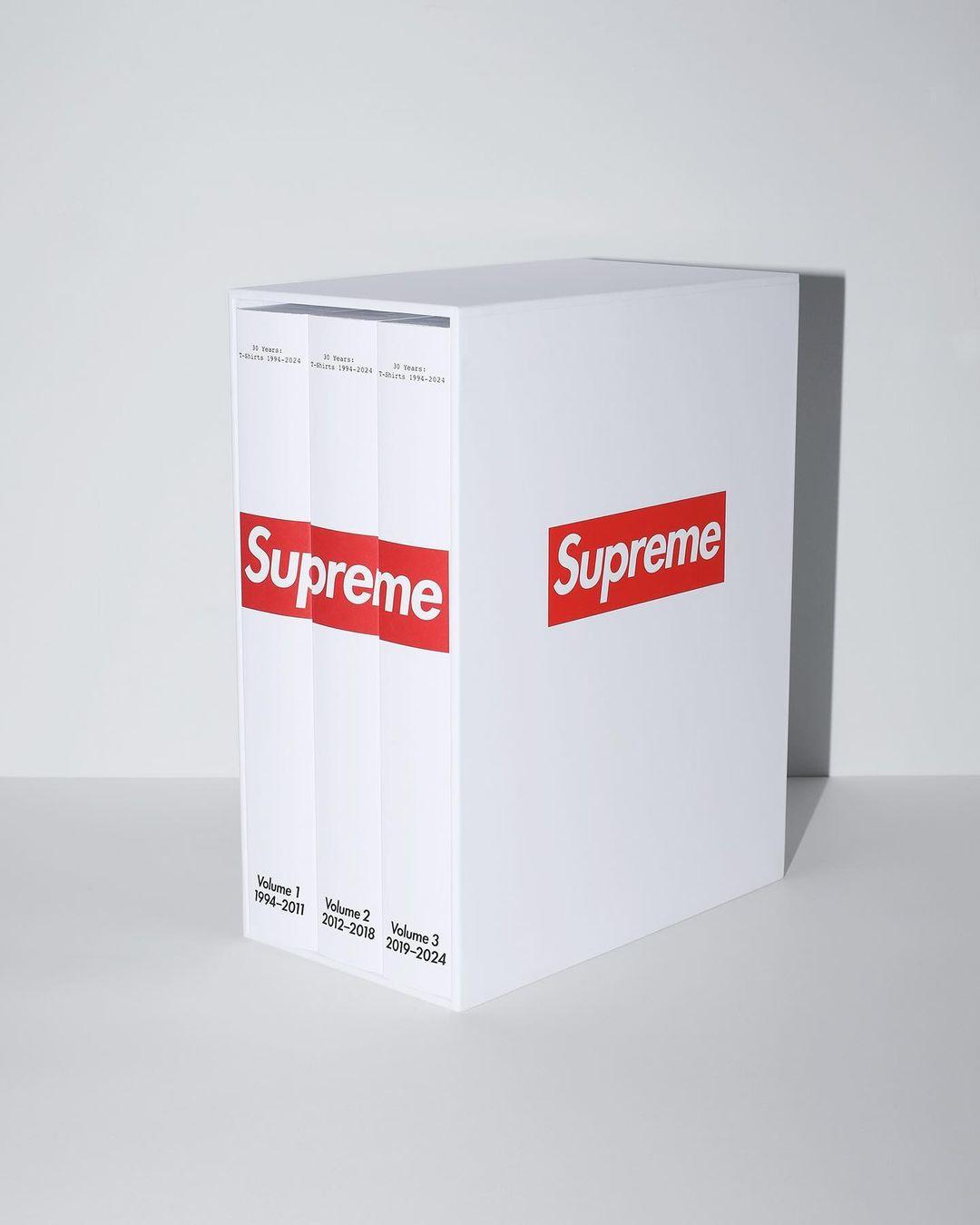 Supreme 30 Years Boek