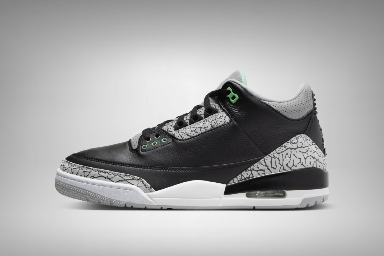 Release reminder: Air Jordan 3 Retro &#8216;Green Glow&#8217;