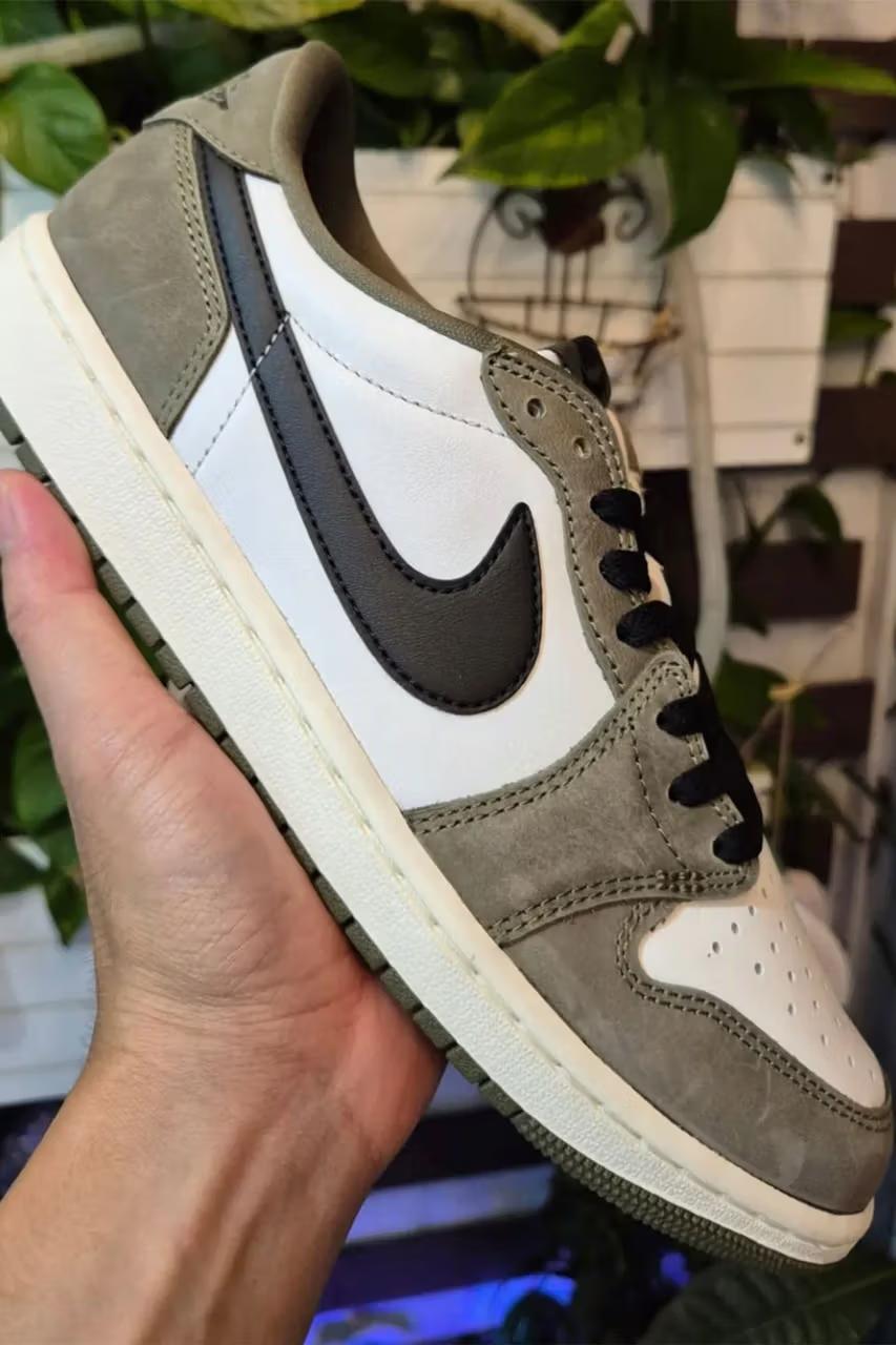 Air Jordan 1 Low OG 'Medium Olive'