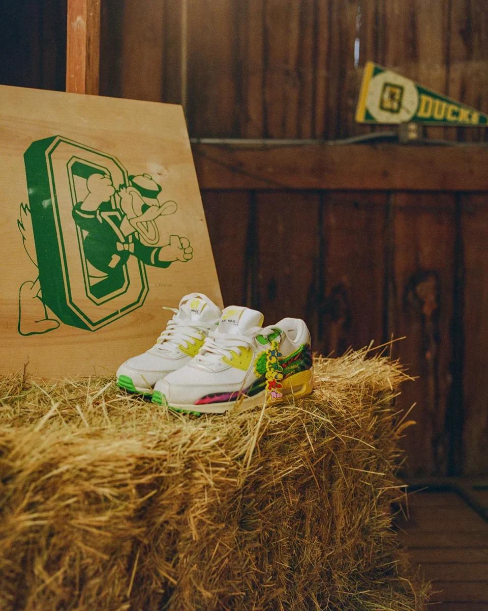 Grateful Dead x University of Oregon x Nike Air Max 90