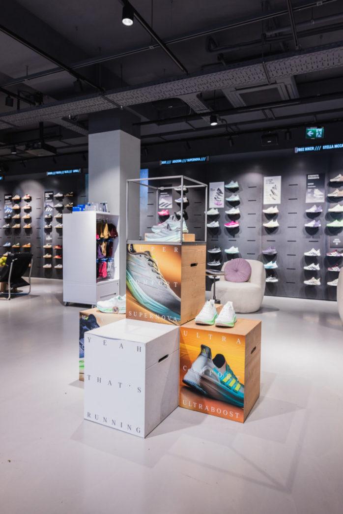 Sneakerjagers adidas Store Amsterdam