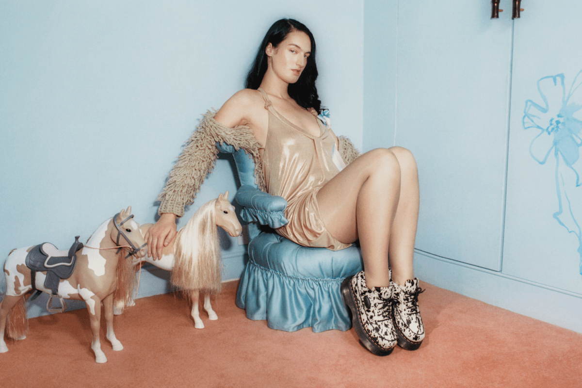 Dr. Martens' nieuwe collectie is Buzz-ing