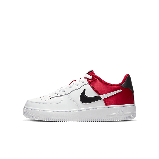 Nike Air Force 1 LV8 1