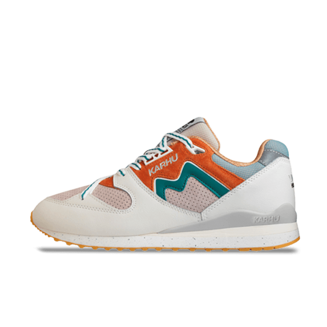 Karhu Synchron Classic 'Month of the Pearl' F802648