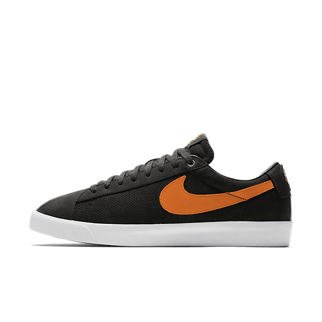 Nike SB Zoom Blazer Low GT Cats Paw Saloon