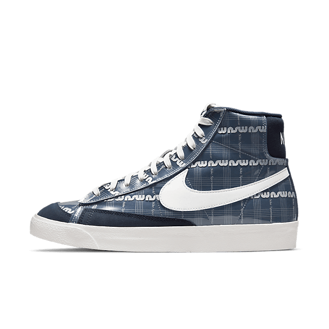 Nike Blazer Mid NSW Logo