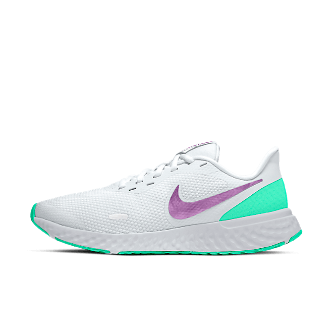 Nike  NIKE REVOLUTION 5  women's Sports Trainers (Shoes) in White BQ3207-111