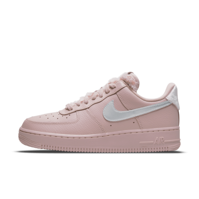 Nike Air Force 1 'Pink Oxford' - Sherpa DO6724-601