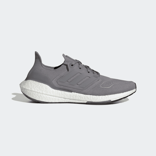 adidas Ultraboost 22
