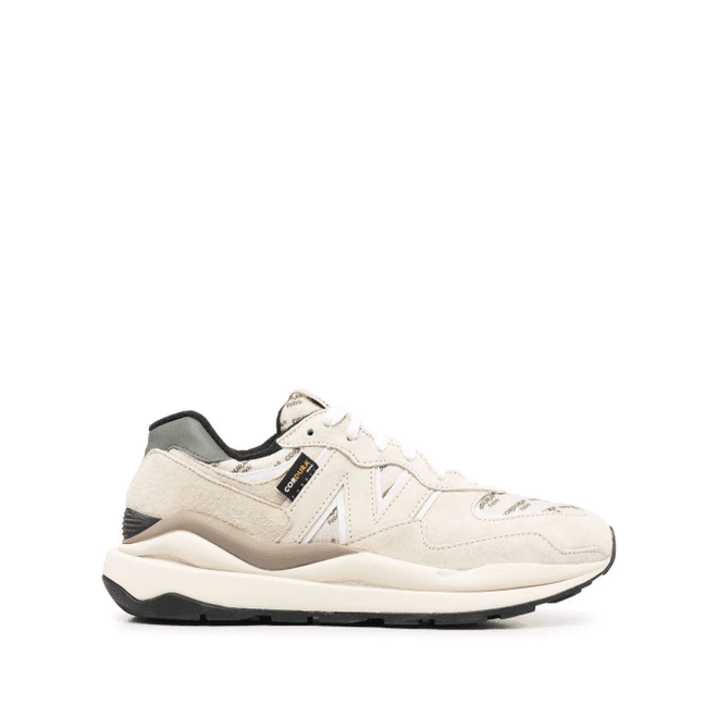 New Balance panelled low-top