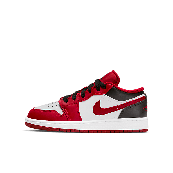 Jordan 1 Low Bulls (GS) 553560-163