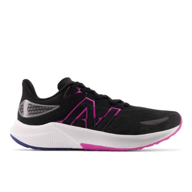 New Balance FuelCell Propel V3 