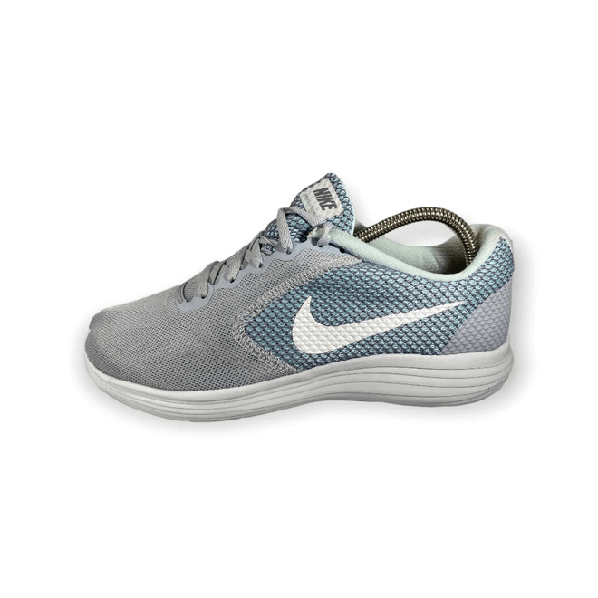 Nike Revolution 3 Grey
