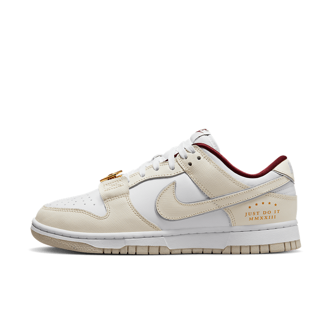 Nike Dunk Low SE WMNS 'Just Do It'