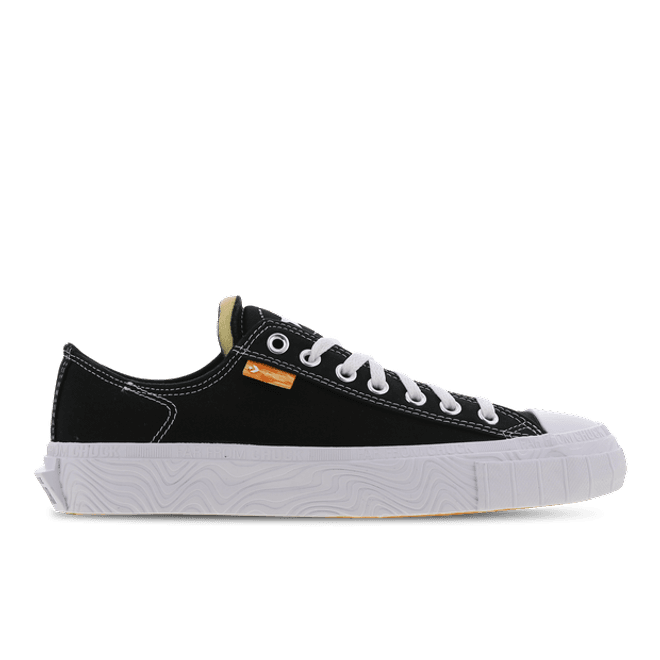 Chuck Taylor Alt Star