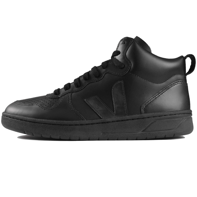 Veja V-15 Leather - Full Black