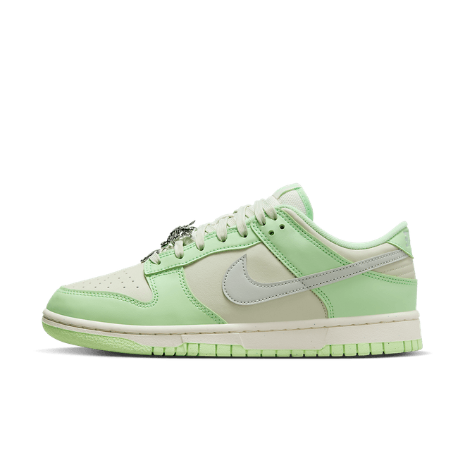 Nike Dunk Low SE WMNS 'Sea Glass' - Next Nature FN6344-001