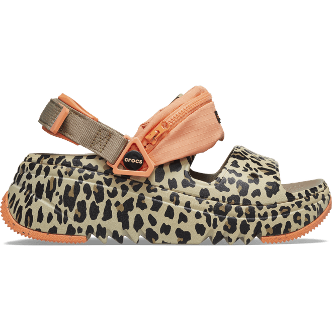 Crocs Unisex Hiker Xscape Animal Sandals Khaki / Leopard 