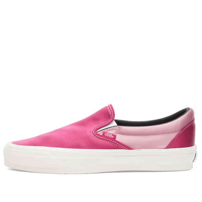 Vans LX Slip-On Reissue 98 in Satin Cherries