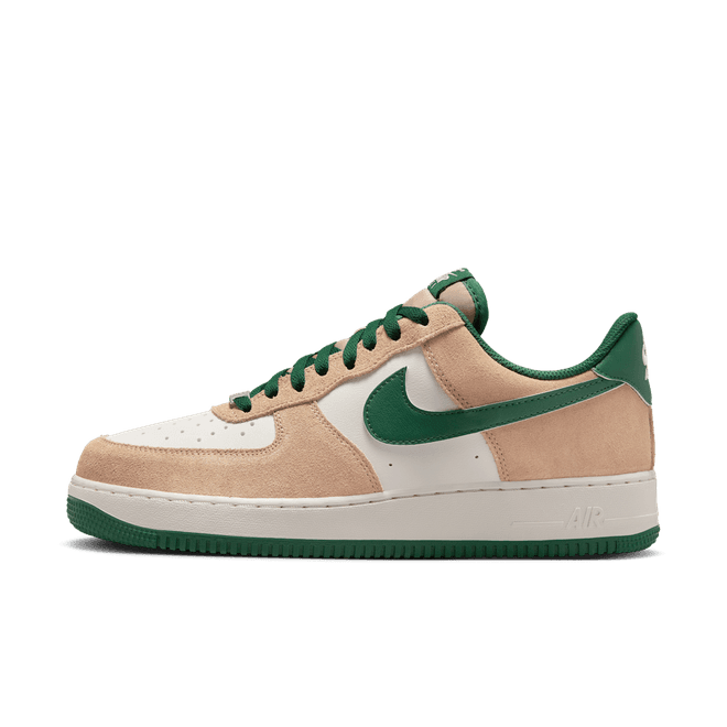 Nike Air Force 1 '07 LV8