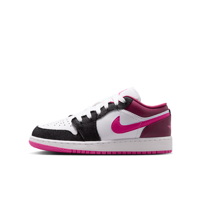 Nike Air Jordan 1 Low SE Older Kids'