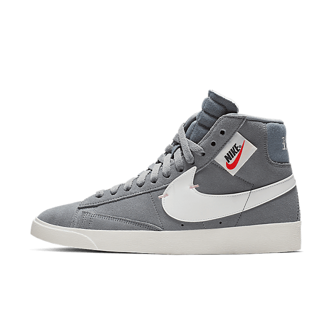 Nike Wmns Blazer Mid Rebel