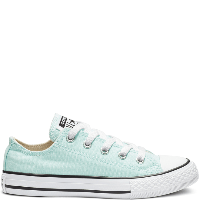 Chuck Taylor All Star Classic Low Top 663631C
