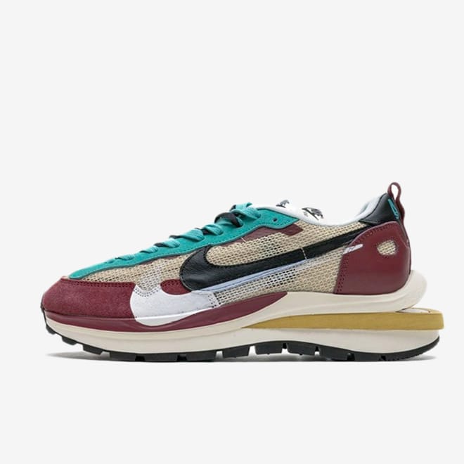 sacai-x-nike-vaporwaffle-